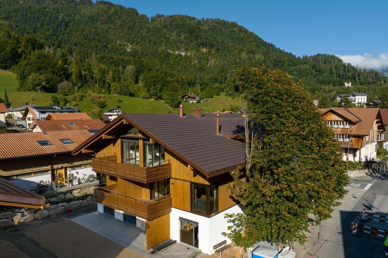 Moderne Neubauwohnung In Wilderswil Exterior photo
